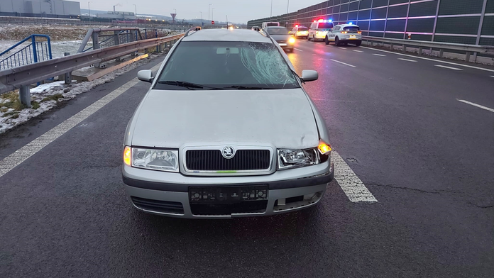 Tragické ráno v Nitre. Muž († 56) prechádzal cez cestu mimo priechodu pre chodcov
