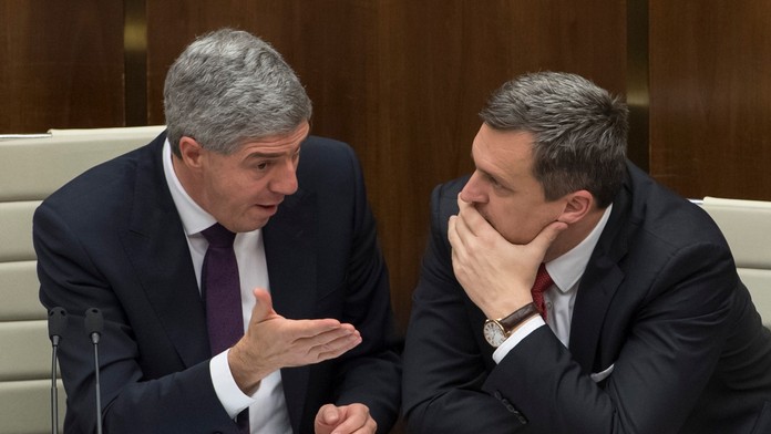 Na snímke sprava predseda NR SR Andrej Danko (SNS) a podpredseda NR SR Béla Bugár (Most-Híd)