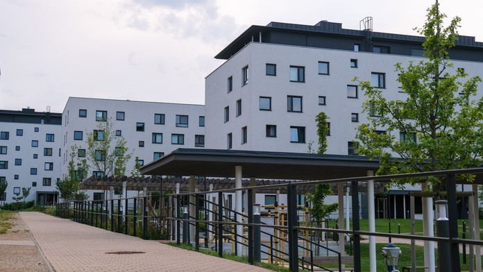 Rezignácia na hypotéky? Známa banka vystrelila úrokové sadzby do poriadnych výšin