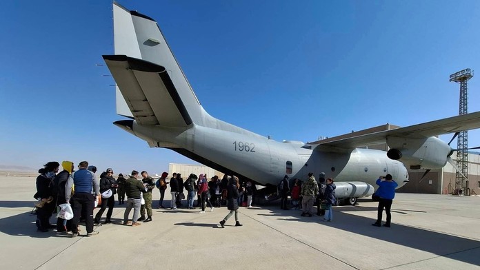 Prví Slováci z odleteli z Jordánska.