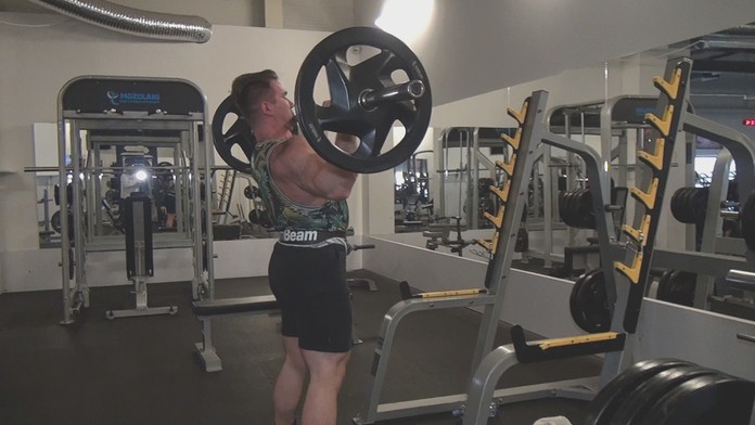 Posiľňovňa sa o pristory delí s testovacou stanicou.