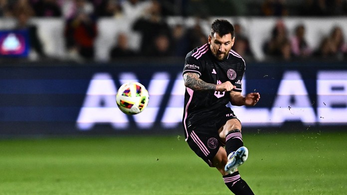 VIDEO: Krásna barcelonská akcia v Los Angeles. Messi bol hrdinom v nadstavenom čase