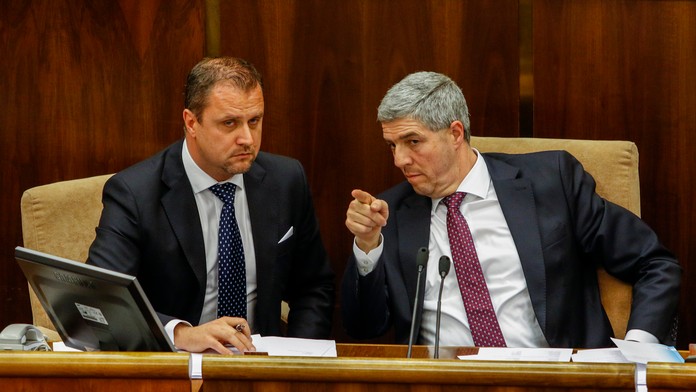 Podpredsedovia NRSR Andrej Hrnčiar a Béla Bugár