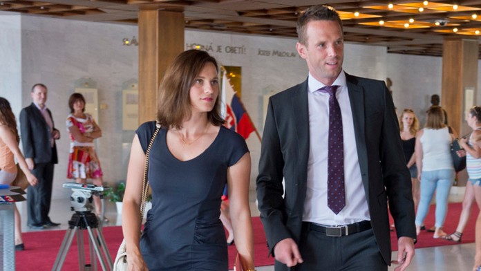 Bývalý reprezentant Richard Lintner a brokárka a členka MOV Danka Barteková. 