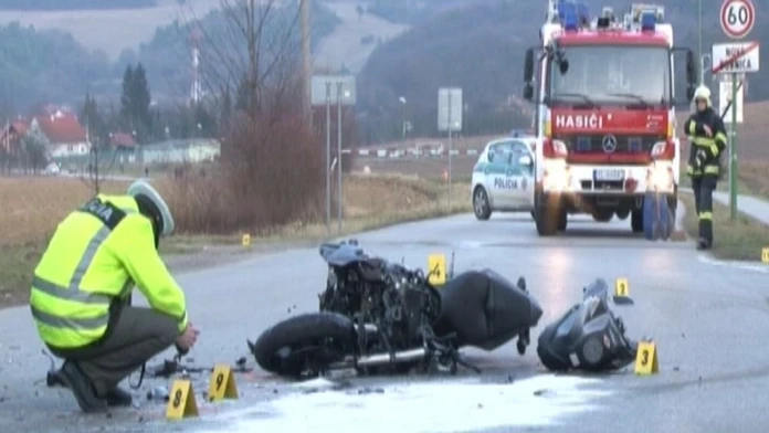 19 VO ILU Havaria motorkara PLAZMA.transferweb_jpg_bez_watermarku_1.jpg