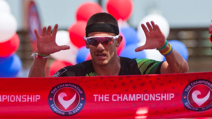 Na snímke Kanaďan Lionel Sanders, vyhral 1. ročník triatlonu v Šamoríne.