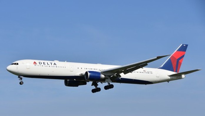 Srdcervúci príbeh. Vďaka láskavému gestu posádky lietadla sa dcéra stihla rozlúčiť s umierajúcou mamou