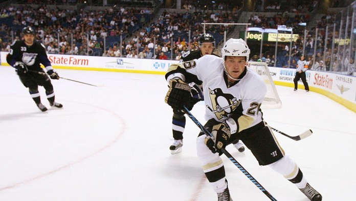 Nevšedný príbeh bývalého ukrajinského hokejistu. Za manželku si vzal svoju náhradnú matku