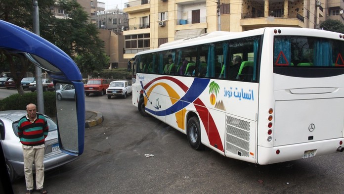 Autobus v Egypte (ilustračná snímka)