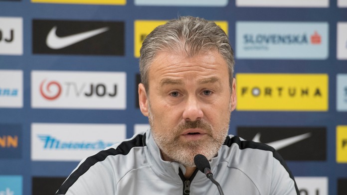 Tréner slovenskej futbalovej reprezentácie Pavel Hapal počas tlačovej konferencie pred duelmi Ligy národov proti Česku a Ukrajin