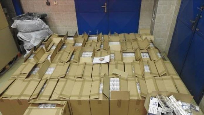 Veľká akcia na východe Slovenska. Finančná správa zaistila cez pol milióna nelegálnych cigariet