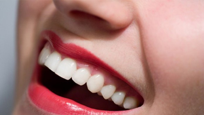 Biele zuby, biely chrup