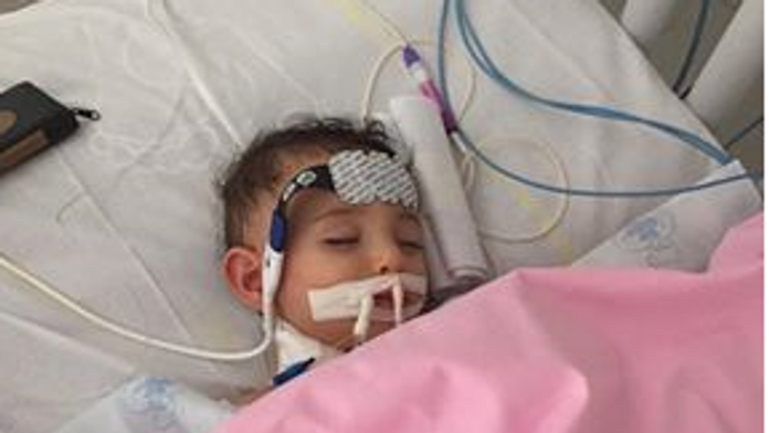 Ruský vyzývateľ Sergej Karjakin počas 8. partie zápasu o titul majstra sveta v šachu proti nórskemu obhajcovi Magnusovi Carlseno