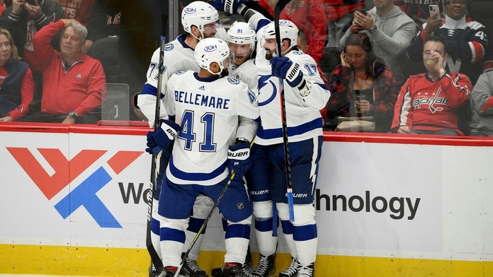 Radosť hráčov Tampy po víťaznom góle.