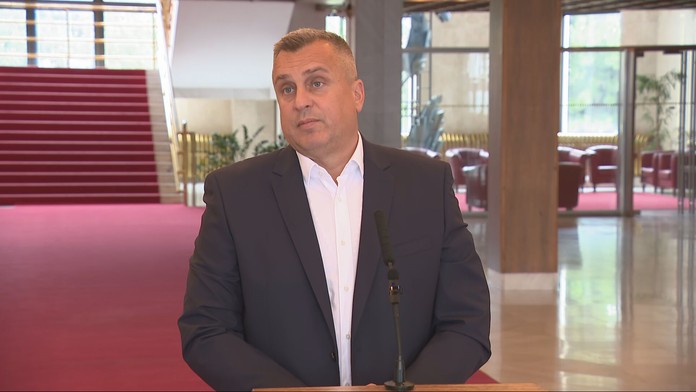 SNS oponuje Ficovi. Nesúhlasí so slovenskou podporou vstupu Ukrajiny do EÚ