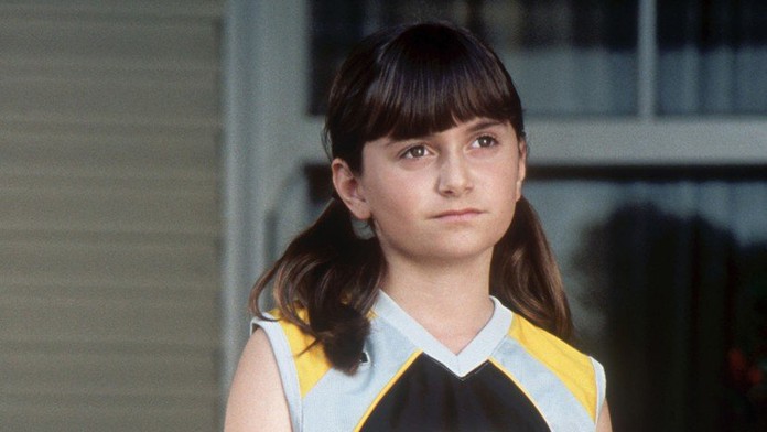 Alyson Stoner vo filme Dvamásť do tucta.