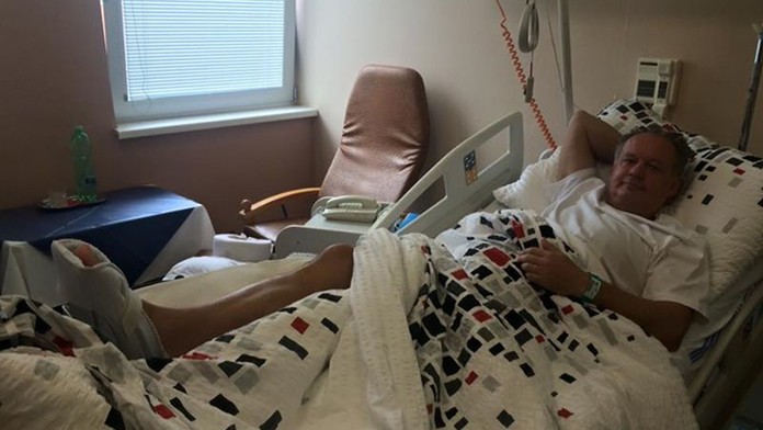 Andrej Kiska po operácii bedrového kĺbu.