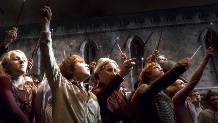 Tyler Bozak zo St. Louis reaguje po dueli s Winnipegom v 1. kole play off.