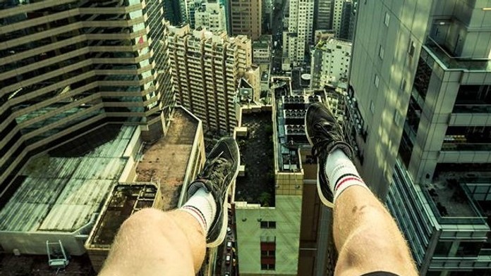 Výšky mu nerobili problém.