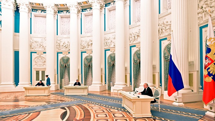 Prejav ruského prezidenta Putina: Ukrajinu označil sa skorumpovaný štát, kde „vyháňajú ruštinu zo škôl“