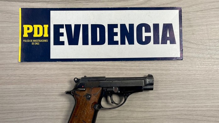 Polícia v Čile počas razie našla pištoľ zosnulého diktátora Augusta Pinocheta