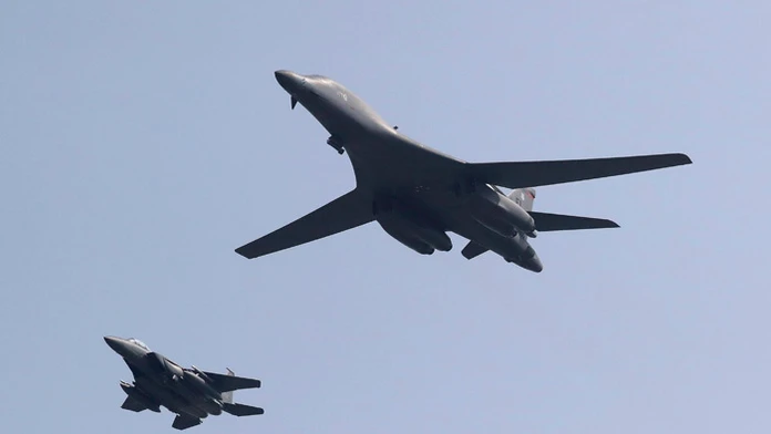 Americké strategické bombardéry typu B-1B Lancer.