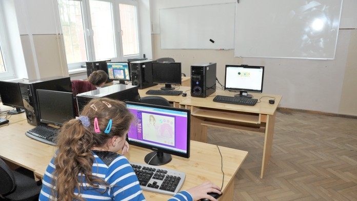 Internet zadarmo pre tisíce slovenských detí. Nový projekt pomôže žiakom z chudobných rodín