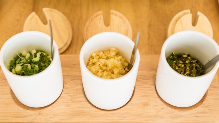 Košickí policajti kontrolujú prevádzky.