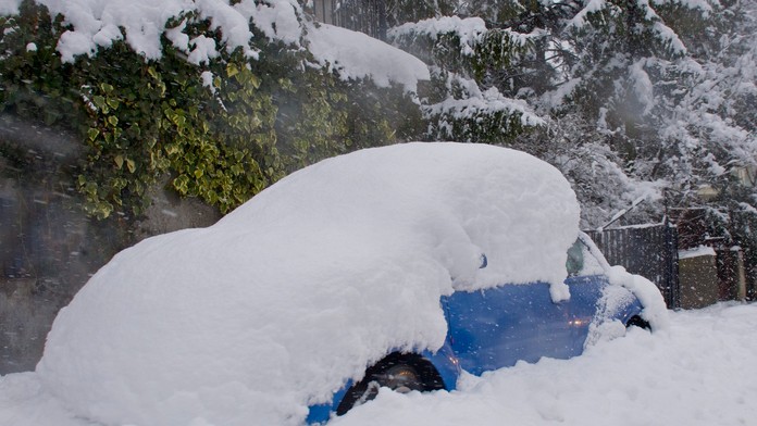 Snehová kalamita v Bratislave 30. januára 2015.