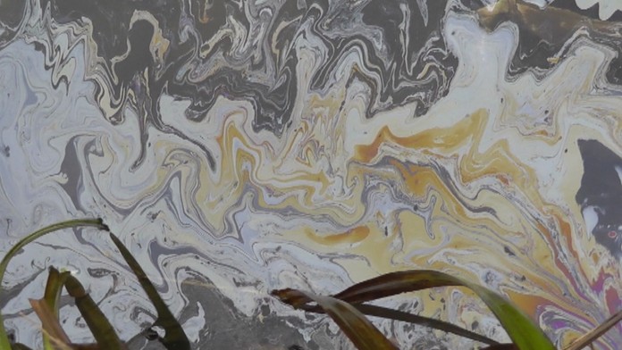 Znečistená rieka Slatina