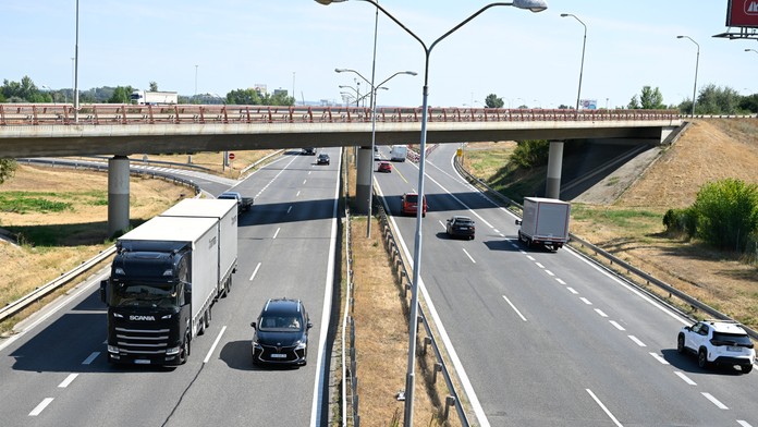 Slováci môžu na novej diaľničnej známke ušetriť až 35 eur. Tisíce šoférov o nej netušia