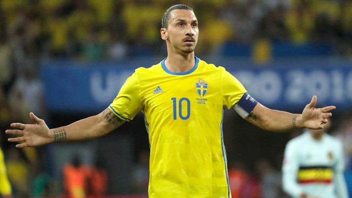 Švédsky útočník Zlatan Ibrahimovič ukončil futbalovú kariéru. 