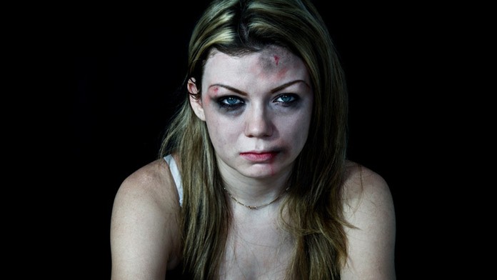 Domace nasilie, zena