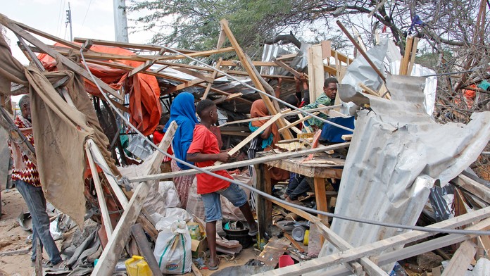 Petra Vlhová na trati obrovského slalomu v rakúskom Lienzi.