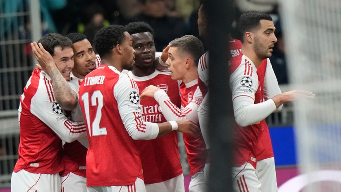 Arsenal prevalcoval Leeds na jeho ihrisku. Zvýšil svoj náskok na čele ligy už na sedem bodov