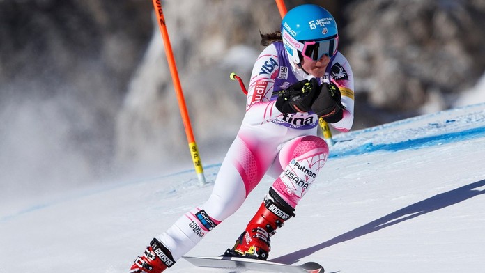 VIDEO: Tesne pred štartom sezóny prežila nepríjemný moment. Americká lyžiarka na tréningu nekontrolovane spadla