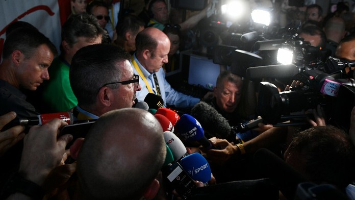 Philipp Mariën oznamuje vylúčenie Petra Sagana.