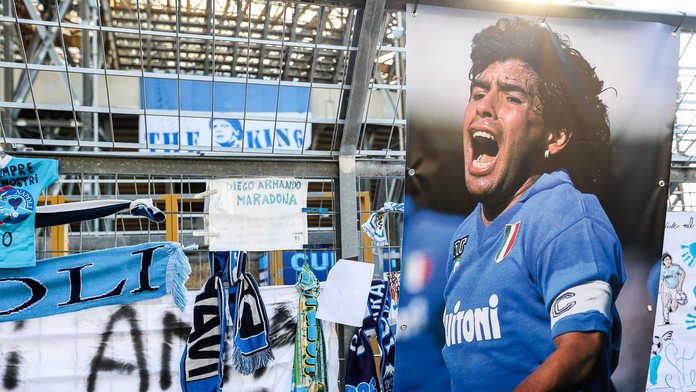 Zvrat v prípade smrti legendárneho Maradonu. Nová lekárska správa spochybnila závery vyšetrovateľov