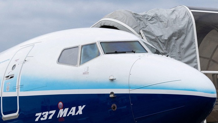 Boeing sa priznal k podvodu v súvislosti s lietadlami, ktoré havarovali, a kde zomrelo 346 ľudí