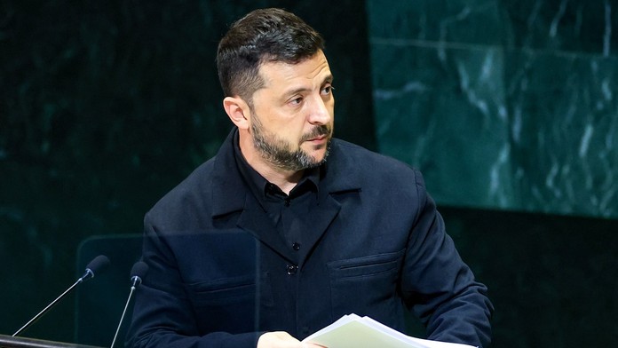 Zelenskyj je pripravený pridať sa k Trumpovi a Putinovi, ak ho pozvú