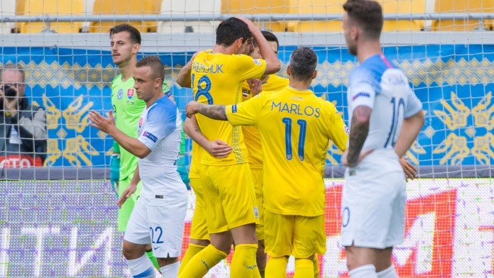 Radosť Ukrajincov po strelenom góle.