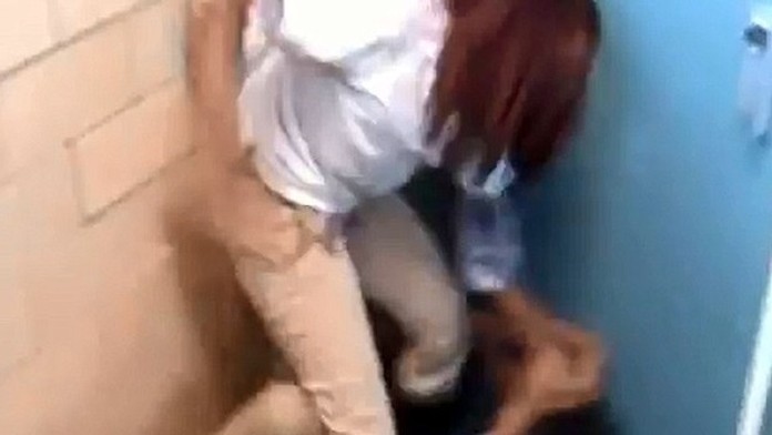 Bitka na strednej škole v Baltimore