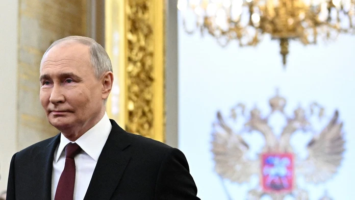 Nečakaný krok od Vladimira Putina. Vraj je pripravený zastaviť zbrane, má však jasnú podmienku