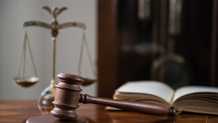 Slovenka vylákala od švajčiarskeho dôchodcu 135-tisíc eur. Teraz spoznala trest