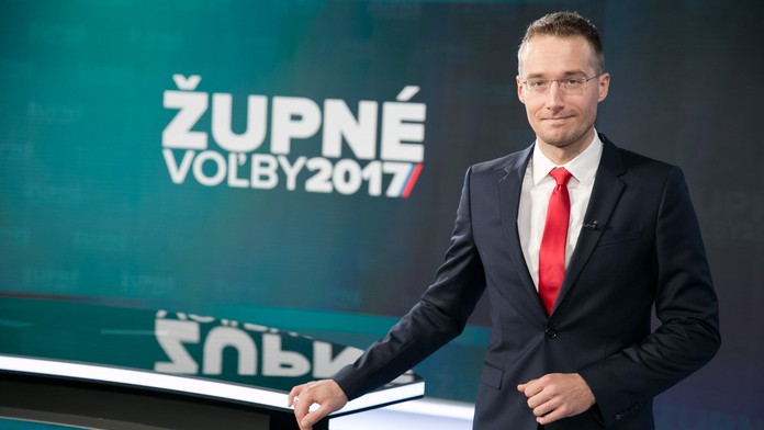 Sčítanie hlasov v bratislavskej mestskej časti Rača.