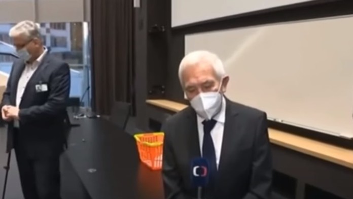 Spútaný motýľ - Nasuh