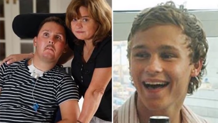 Sam Ballard s mamou Katie na snímke z roku 2017 a pred chorobou v roku 2009.