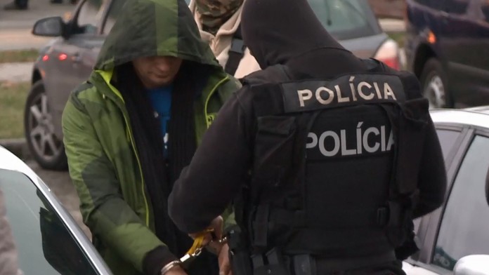 Bleskový zásah kukláčov v Prešove. Vystrašení ľudia si mysleli, že prišli teroristi