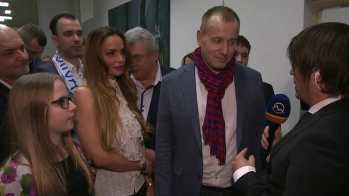 Boris Kollár počas volebnej noci pre TV Markíza.