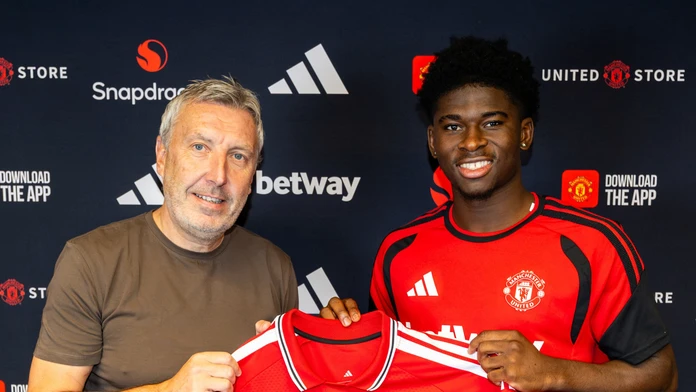 Manchester United utrácal vo veľkom. Mladý záložník putuje na Old Trafford za astronomickú sumu